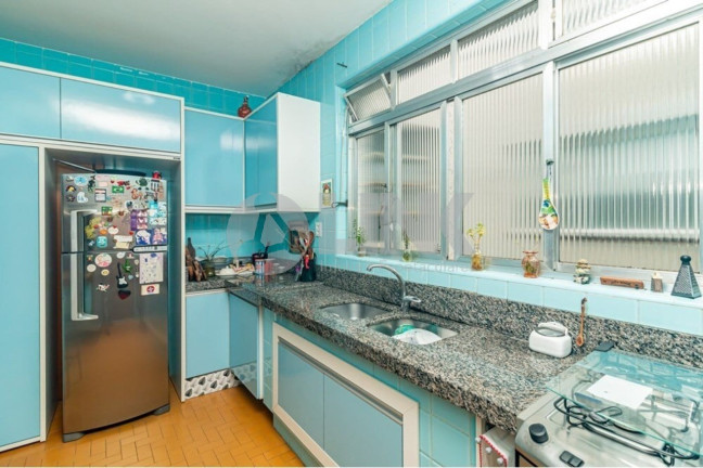Imagem Apartamento com 3 Quartos à Venda, 124 m² em Moinhos De Vento - Porto Alegre