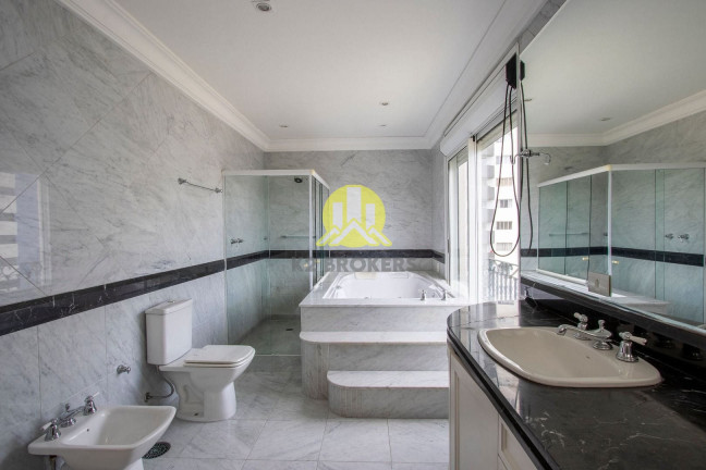 Imagem Cobertura com 4 Quartos à Venda, 513 m² em Batel - Curitiba Imagem Cobertura com 4 Quartos à Venda, 513 m² em Batel - Curitiba