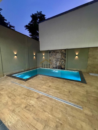Imagem Casa com 3 Quartos à Venda, 215 m² em Residencial Itália - Goiânia