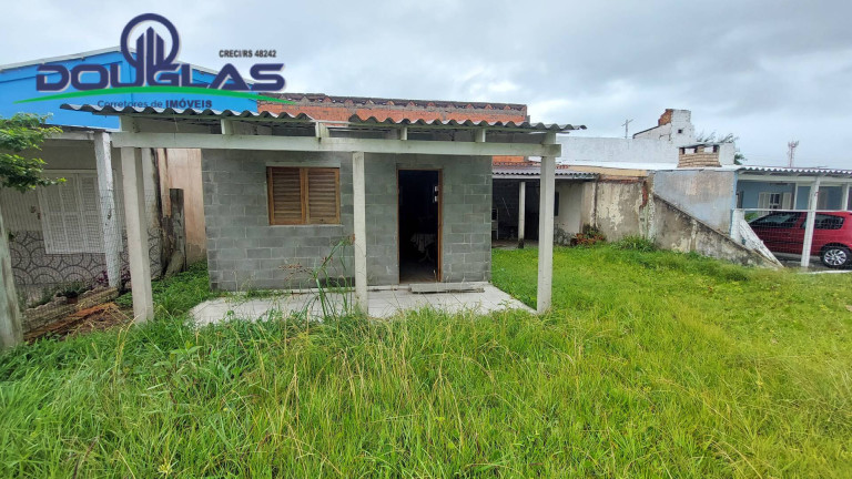 Imagem Casa com 1 Quarto à Venda, 300 m² em Viamão Imagem Casa com 1 Quarto à Venda, 300 m² em Viamão