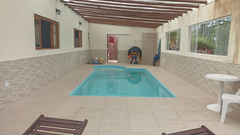 Chácara com 4 Quartos à Venda, 20 m² em Centro - Paraibuna
