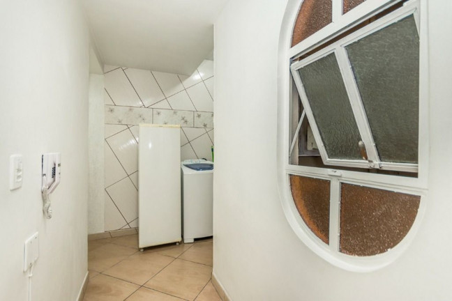 Imagem Imóvel com 1 Quarto à Venda, 33 m² em Cidade Baixa - Porto Alegre Imagem Imóvel com 1 Quarto à Venda, 33 m² em Cidade Baixa - Porto Alegre