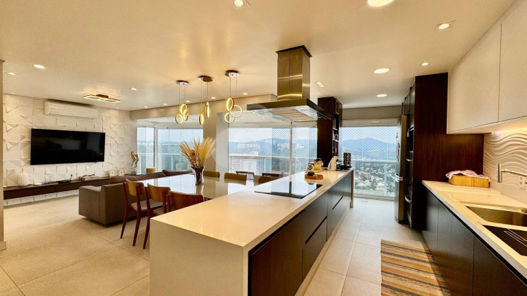 Apartamento com 3 Quartos à Venda, 230 m² em Melville Empresarial I E Ii - Barueri