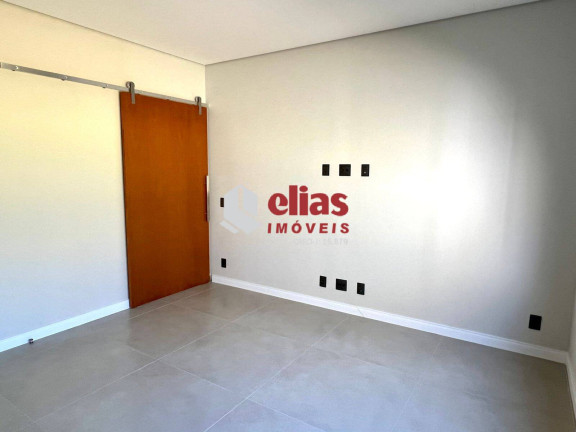Imagem Casa de Condomínio com 3 Quartos à Venda, 250 m² em Jardim Shangri-lá - Bauru