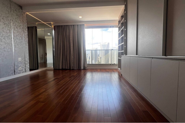 Imagem Imóvel com 3 Quartos à Venda, 252 m² em Real Parque - São Paulo Imagem Imóvel com 3 Quartos à Venda, 252 m² em Real Parque - São Paulo