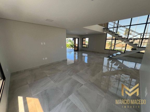 Imagem Casa com 4 Quartos à Venda, 338 m² em Cidade Alpha - Eusébio Imagem Casa com 4 Quartos à Venda, 338 m² em Cidade Alpha - Eusébio