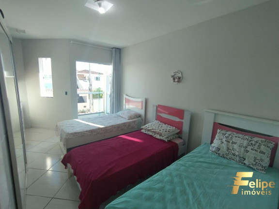Imagem Casa com 3 Quartos à Venda, 220 m² em Itapebussu - Guarapari