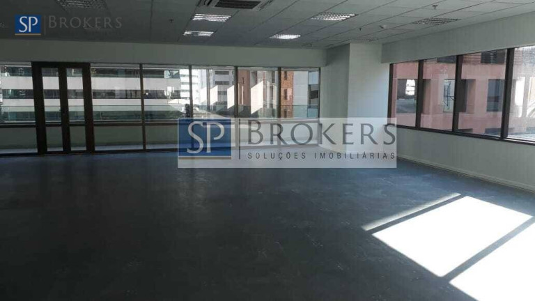 Sala Comercial para Alugar, 754 m² em Vila Olímpia - São Paulo