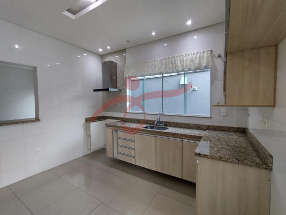Imagem Sobrado com 4 Quartos à Venda, 280 m² em Loteamento Residencial Campos Do Conde Ii - Tremembé Imagem Sobrado com 4 Quartos à Venda, 280 m² em Loteamento Residencial Campos Do Conde Ii - Tremembé