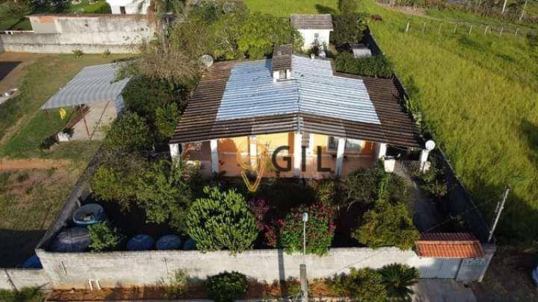 Chácara com 4 Quartos à Venda, 200 m² em Chácaras Santa Maria - Jacareí