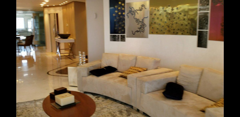Imagem Cobertura com 4 Quartos à Venda, 654 m² em Centro - Balneário Camboriú