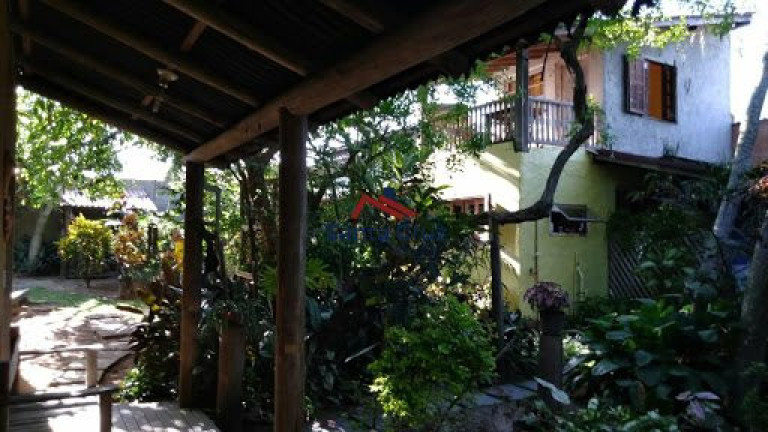 Imagem Casa com 4 Quartos à Venda, 620 m² em São João Do Rio Vermelho - Florianópolis