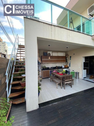 Imagem Sobrado com 4 Quartos à Venda, 163 m² em São João - Itajaí Imagem Sobrado com 4 Quartos à Venda, 163 m² em São João - Itajaí