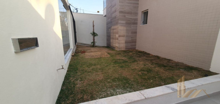Imagem Imóvel com 2 Quartos à Venda, 62 m² em Santa Mônica - Belo Horizonte Imagem Imóvel com 2 Quartos à Venda, 62 m² em Santa Mônica - Belo Horizonte