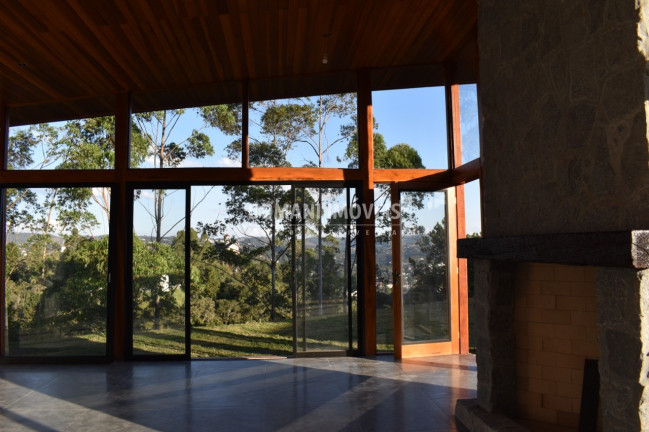 Imagem Casa com 3 Quartos à Venda, 140 m² em Região De Capivari - Campos Do Jordão