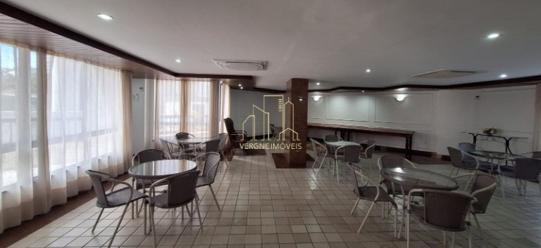 Imagem Imóvel com 4 Quartos à Venda, 240 m² em Pituba - Salvador