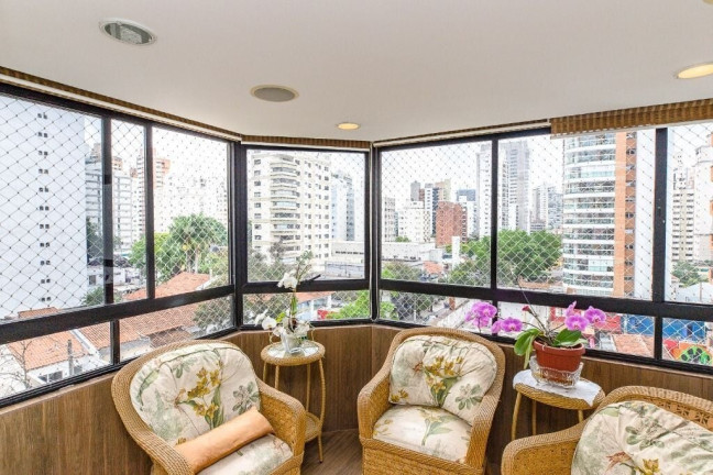 Imagem Apartamento com 4 Quartos à Venda, 202 m² em Moema - São Paulo Imagem Apartamento com 4 Quartos à Venda, 202 m² em Moema - São Paulo