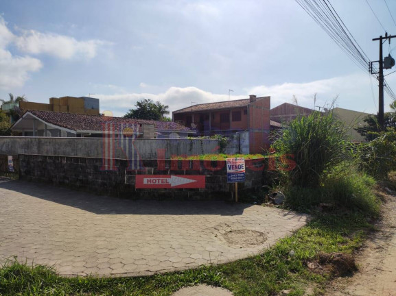 Imagem Casa com 7 Quartos à Venda, 720 m² em Brasília  - Itapoá