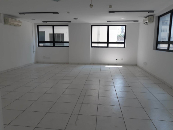 Sala Comercial para Alugar, 55 m² em Cerqueira César - São Paulo