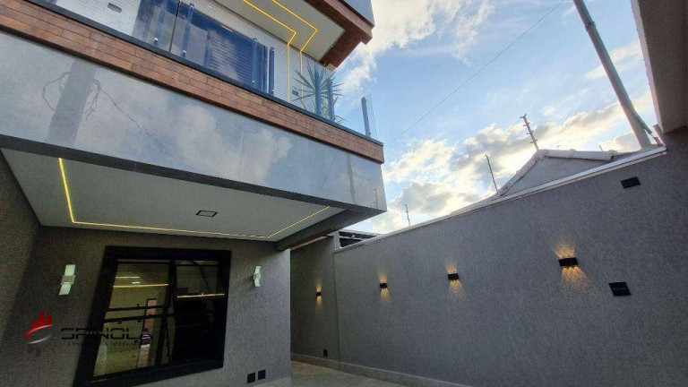 Imagem Sobrado com 3 Quartos à Venda, 180 m² em Maracanã - Praia Grande
