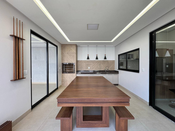 Imagem Casa com 3 Quartos à Venda, 265 m² em Bandeirante - Caldas Novas Imagem Casa com 3 Quartos à Venda, 265 m² em Bandeirante - Caldas Novas