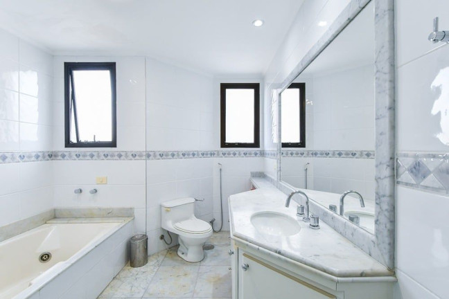 Imagem Apartamento com 4 Quartos à Venda, 200 m² em Moema - São Paulo