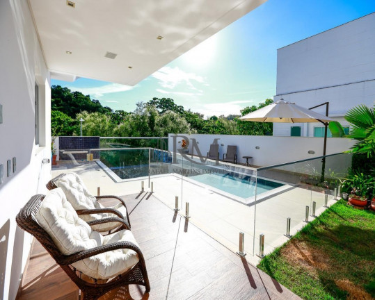 Imagem Casa com 4 Quartos à Venda, em Córrego Grande - Florianópolis Imagem Casa com 4 Quartos à Venda, em Córrego Grande - Florianópolis