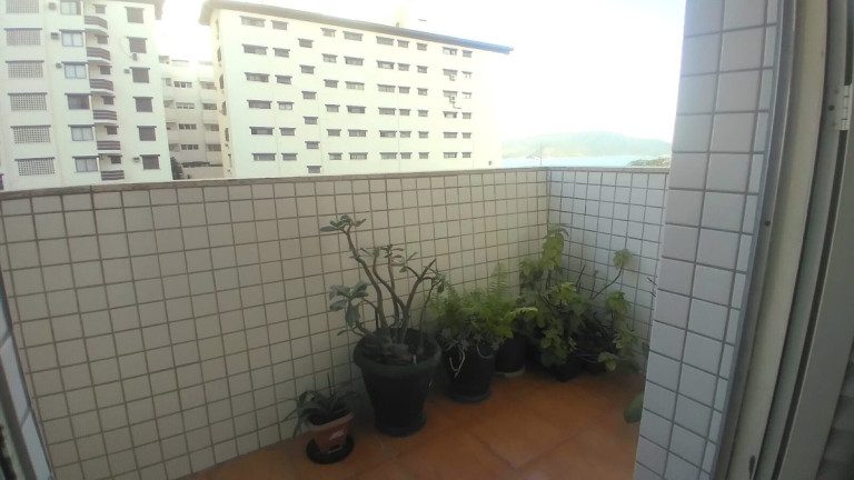 Imagem Apartamento com 2 Quartos à Venda, 72 m² em Gonzaga - Santos