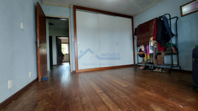 Imagem Sobrado com 3 Quartos à Venda, 325 m² em Vila Assunção - Porto Alegre