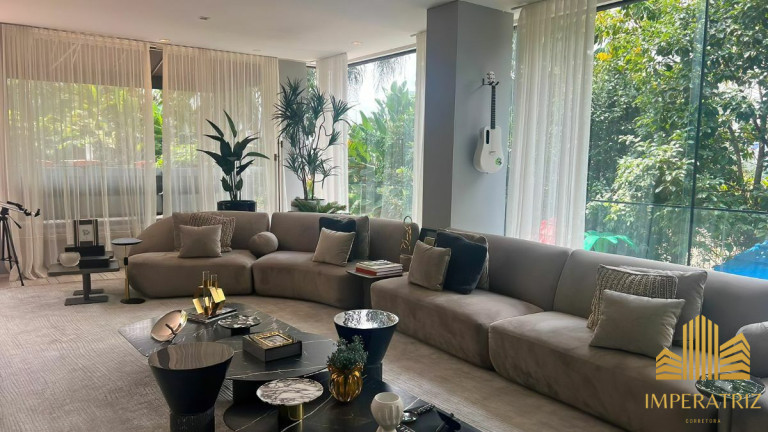 Imagem Casa com 5 Quartos à Venda, em Jardim Guedala - São Paulo Imagem Casa com 5 Quartos à Venda, em Jardim Guedala - São Paulo