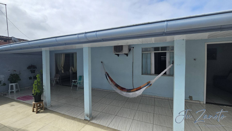 Imagem Casa com 3 Quartos à Venda, 260 m² em Rio Da Onça - Matinhos Imagem Casa com 3 Quartos à Venda, 260 m² em Rio Da Onça - Matinhos