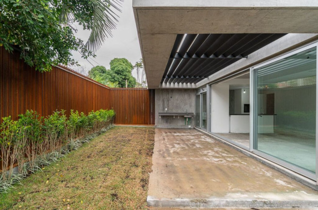 Imagem Apartamento com 3 Quartos à Venda, 206 m² em Três Figueiras - Porto Alegre
