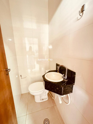 Imagem Casa com 3 Quartos à Venda, 200 m²