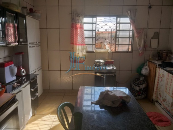 Sobrado com 4 Quartos à Venda, 242 m² em Jardim Iara - Ribeirão Preto