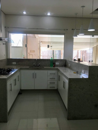 Imagem Casa com 3 Quartos à Venda, 250 m² em Agudos Imagem Casa com 3 Quartos à Venda, 250 m² em Agudos