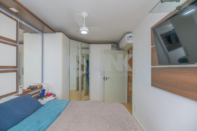 Imagem Imóvel com 2 Quartos à Venda, 118 m² em Jardim Botânico - Porto Alegre Imagem Imóvel com 2 Quartos à Venda, 118 m² em Jardim Botânico - Porto Alegre