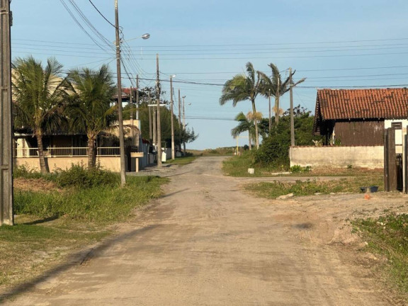Imagem Casa com 3 Quartos à Venda, 81 m² em Salinas - Balneário Barra Do Sul