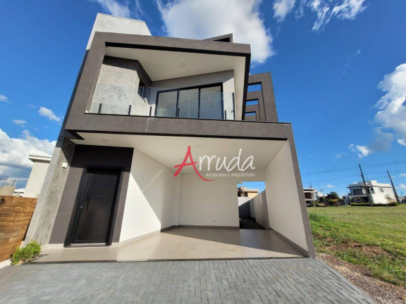 Sobrado com 3 Quartos à Venda, 205 m² em Fag - Cascavel