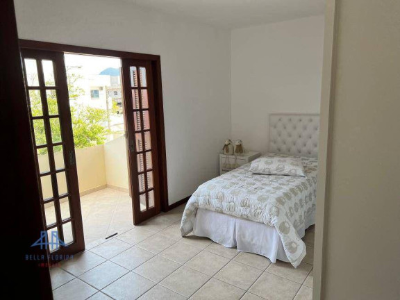 Imagem Casa com 4 Quartos à Venda, 247 m² em Carianos - Florianópolis