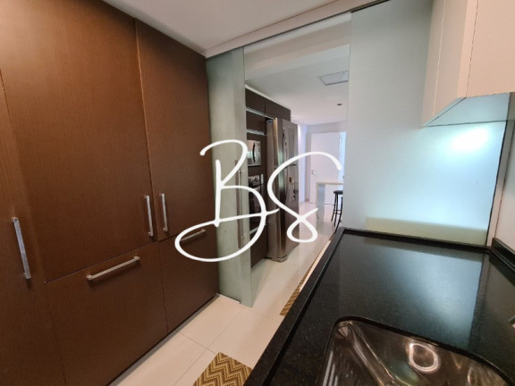 Imagem Apartamento com 2 Quartos à Venda, 168 m² em Centro - Balneário Camboriú