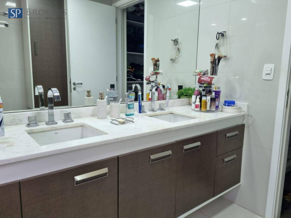 Imagem Apartamento com 3 Quartos à Venda, 238 m² em Vila Suzana - São Paulo