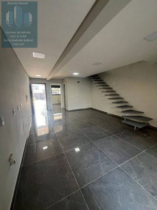 Imagem Casa com 3 Quartos à Venda, 150 m² em Florianópolis Imagem Casa com 3 Quartos à Venda, 150 m² em Florianópolis