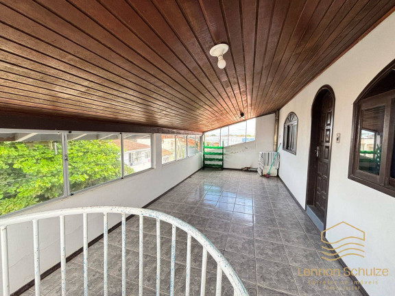 Imagem Sobrado com 6 Quartos à Venda, 225 m² em Centro - Balneário Barra Do Sul