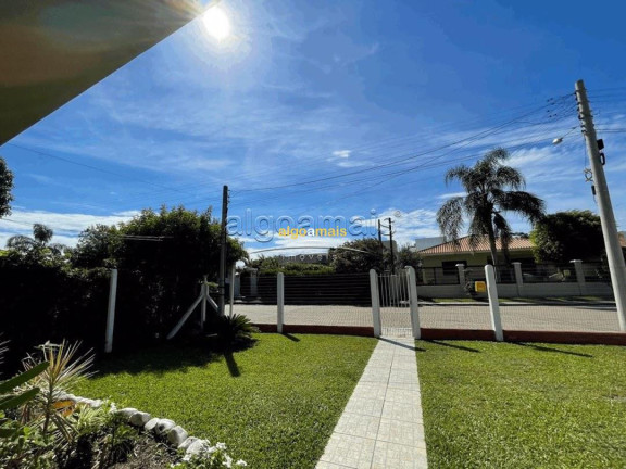 Imagem Casa com 3 Quartos à Venda, em Atlântida - Xangri-lá Imagem Casa com 3 Quartos à Venda, em Atlântida - Xangri-lá