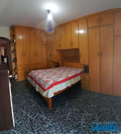Imagem Sobrado com 3 Quartos à Venda, 220 m² em Parque Gerassi - Santo André