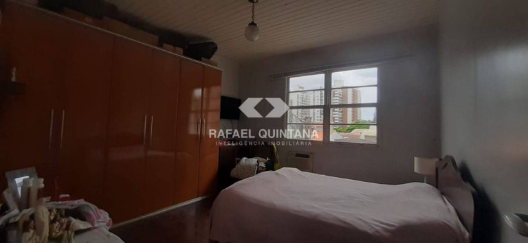 Imagem Casa com 5 Quartos à Venda, 220 m² em Agronômica - Florianópolis Imagem Casa com 5 Quartos à Venda, 220 m² em Agronômica - Florianópolis