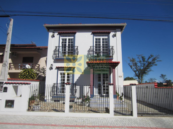 Casa com 3 Quartos à Venda, 149 m² em Centro - Porto Belo
