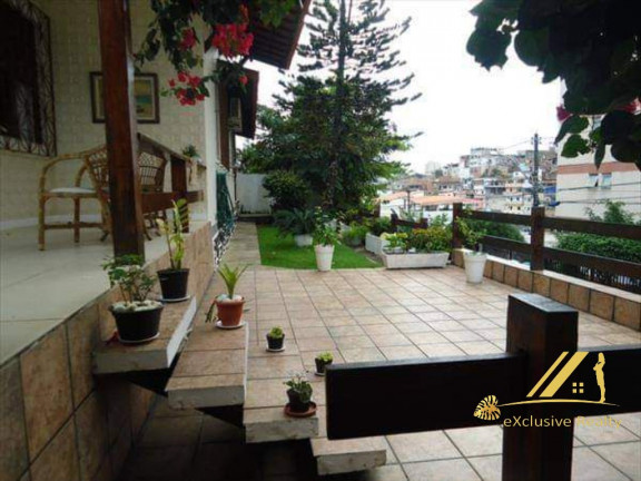 Imagem Casa com 4 Quartos à Venda, em Jardim Apipema - Salvador Imagem Casa com 4 Quartos à Venda, em Jardim Apipema - Salvador