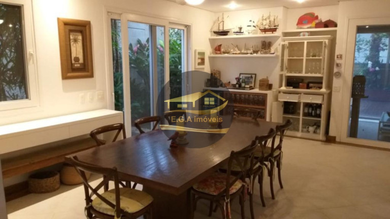 Casa de Condomínio com 5 Quartos à Venda, 410 m² em Baleia - São Sebastião