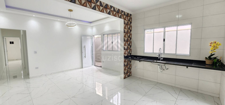 Imagem Casa com 2 Quartos à Venda, 150 m² em Jardim Suarão - Itanhaém Imagem Casa com 2 Quartos à Venda, 150 m² em Jardim Suarão - Itanhaém